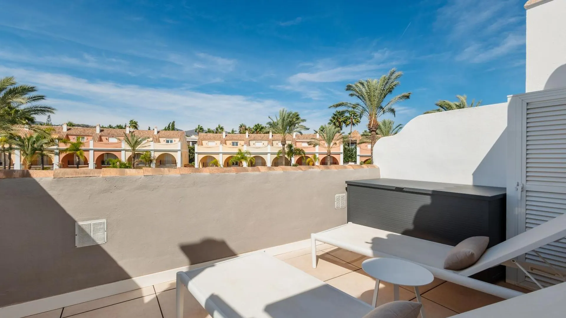 Holiday House Next To The Beach In Las Dunas, Bahia De Marbella Spain