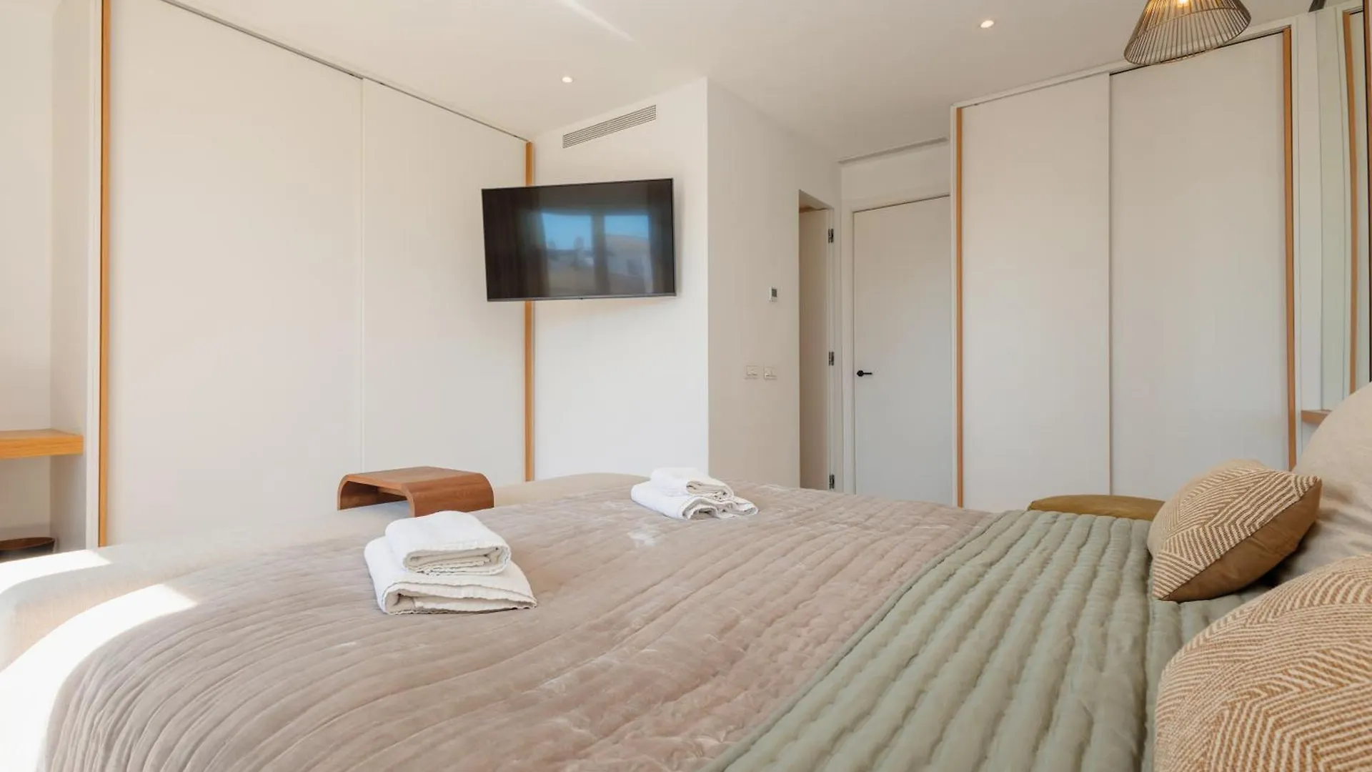 Tatil Evi Holiday House Next To The Beach In Las Dunas, Bahia De Marbella
