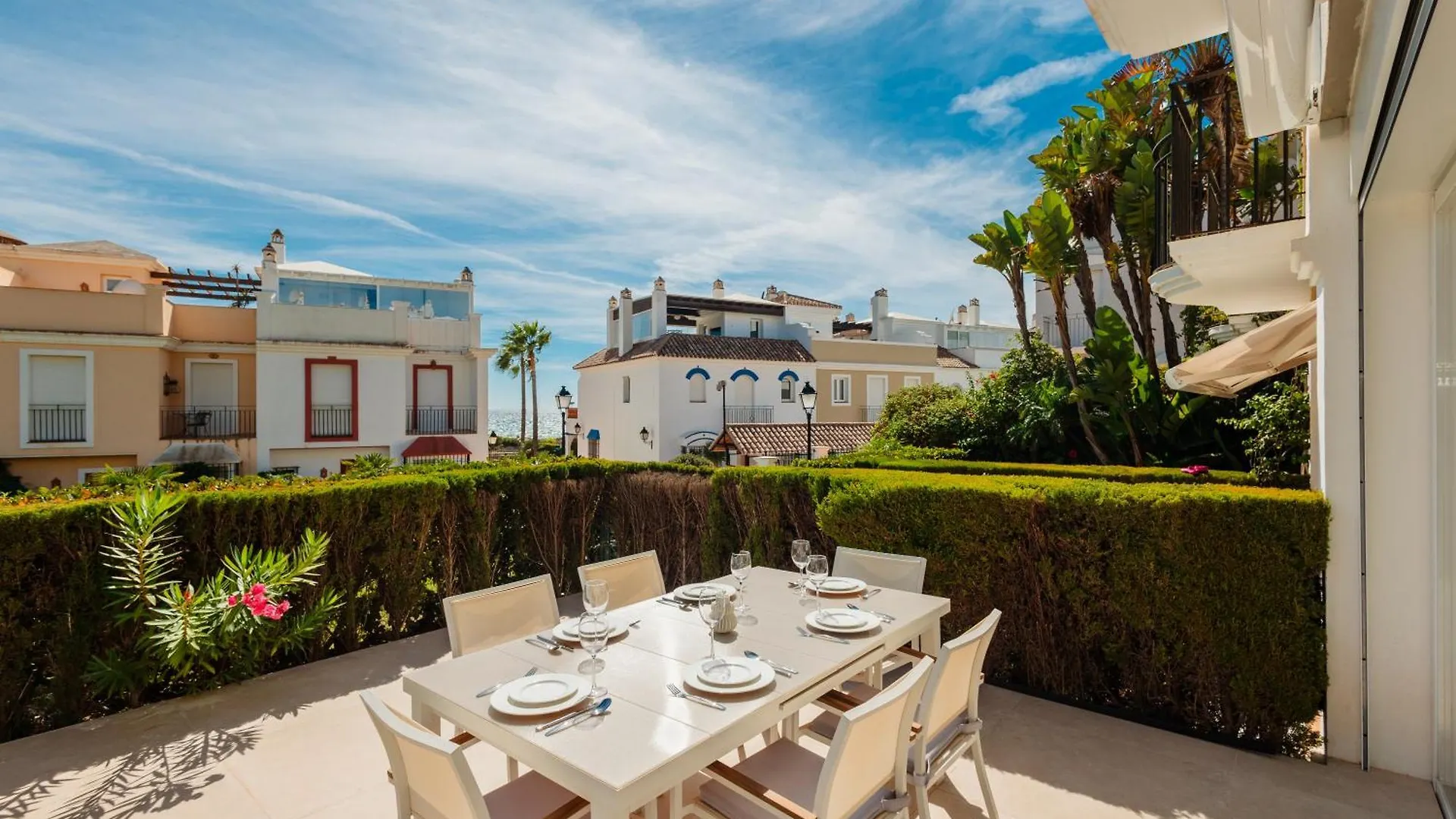 Holiday House next to the beach in Las Dunas, Bahía de Marbella Сasa de vacaciones
